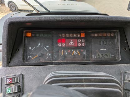 Bild 7:Steyr CVT 150 silber