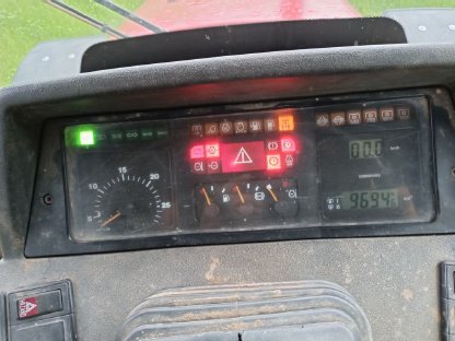 Bild 5:Case CS150 Steyr 9145, rep. bedürftig