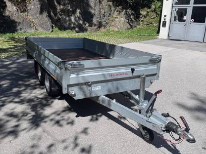 Bild 2:Pongratz Anhänger LH 3100/16 T-AL