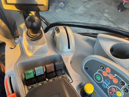 Bild 6:New Holland T6090 Powercommand