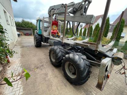 Bild 7:Pfanzelt Forst- und Trageschlepper Felix 212-6WDV mit Woody