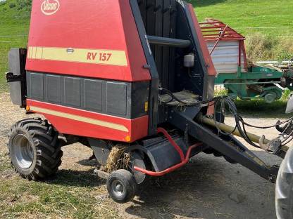 Vicon Rundballenpresse RV 157