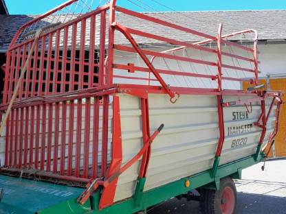 Bild 2:Ladewagen Steyr Hamster 8020