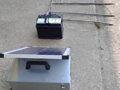 Bild 2:Ako Solar Weidezaungerät