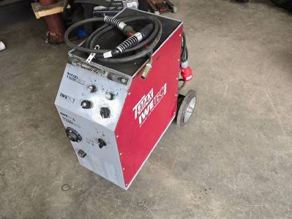 Bild 2:Mig Mag Schweißgerät Iwetec T-MAX 260G