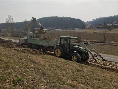 Bild 3:Mercedes LKW Kipper