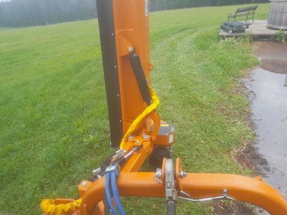 Bild 4:Berti Seitenmulcher TA/S 220