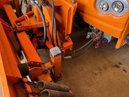 Bild 8:Hansa APZ 1003 Geräteträger