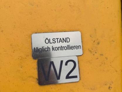 Bild 3:Bomag BW90 Straßenwalze