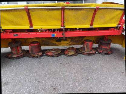 Bild 5:Pöttinger Mähwerk Nova Alpin 266 T