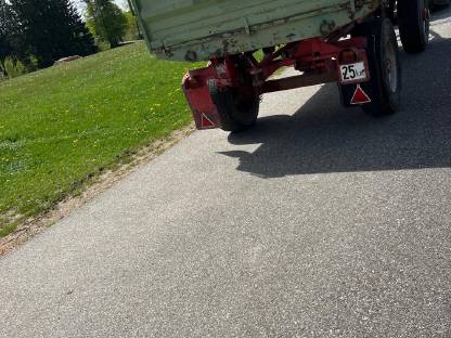 Bild 4:Anhänger Zweiachs-Zweiseitenkipper