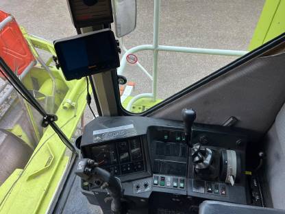 Bild 7:Claas MEGA 204