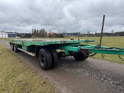 Bild 5:3-Achs-Tieflader Plattformanhänger