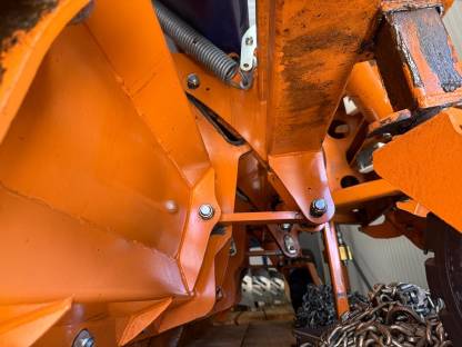 Bild 3:Schneepflug Hauer SRS-2 3000