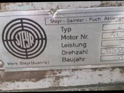 Bild 4:Walze mit Steyr 213S Motor