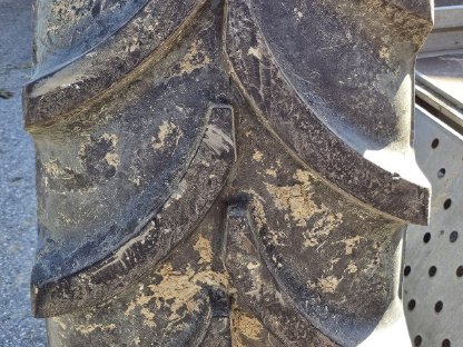 Bild 3:Traktorreifen Vredestein 520/70R38 TRAXION+ 150 D