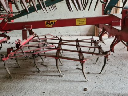 Bild 9:Saatbeetkombination Rau Unimat Egge OU39