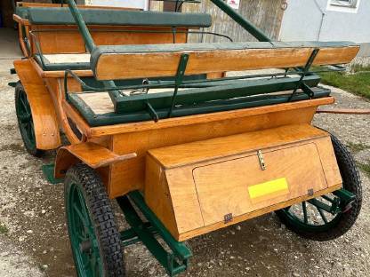 Bild 4:Pferdekutsche