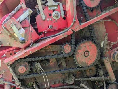 Bild 6:Variable Rundballenpresse - Ballenpresse Lely Welger RP 445