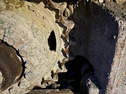 Bild 9:Kettenbagger Liebherr 921