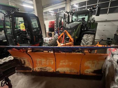 Bild 3:Gmeiner Schneepflug GVS 290