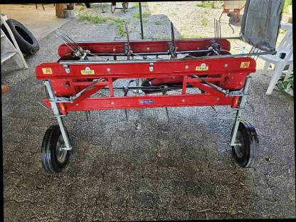 Bild 2:Aebi AM 20 mit Bandrechen