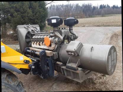 Bild 2:Notstromgenerator MWM V12