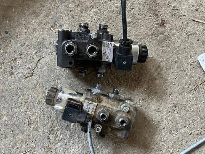 Hydraulisches Umschaltventil el.