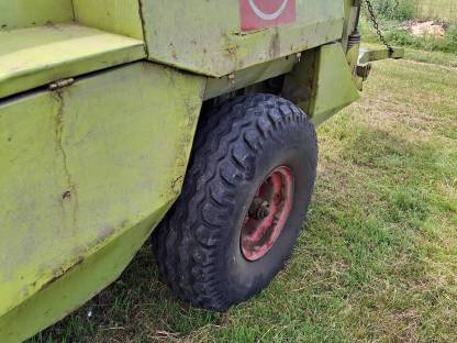 Bild 8:Kleinballenpresse Claas Markant 50