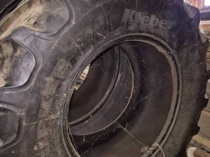 Bild 2:Traktorreifen Kleber Neu