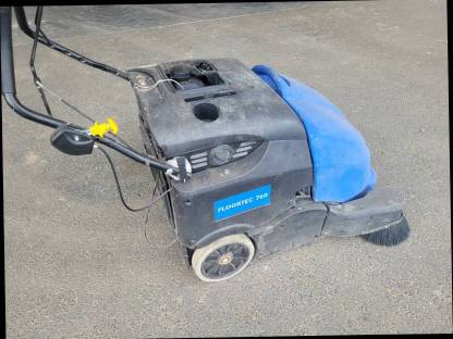 Bild 2:Kehrmaschine Nilfisk Floortec 760