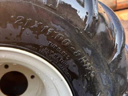 Bild 3:Breitreifen, Zwillingsreifen, Zusatzgitterräder