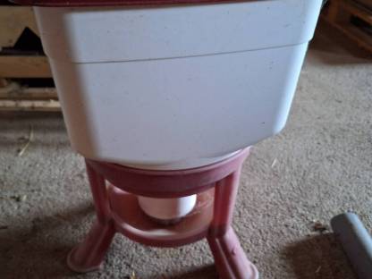 Bild 3:Wassertränke