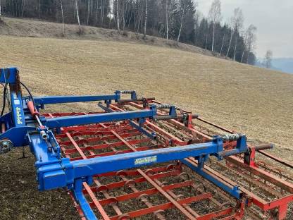 Bild 3:Einböck Saatbeetkombination