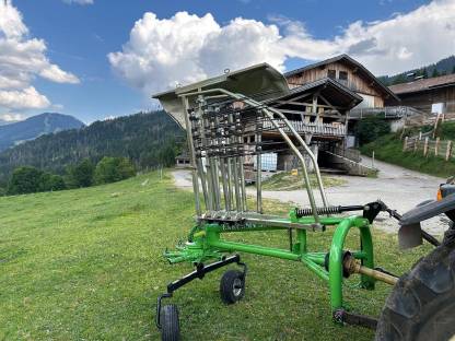 Bild 7:Kreiselschwader Exklusiv 3000