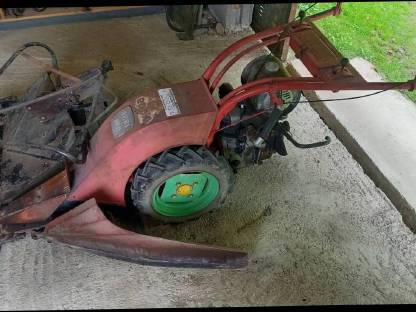 Bild 5:Eingrasmäher Aebi AM 52