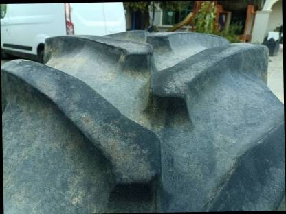 Bild 4:Reifen 540/65 R28 Trelleborg