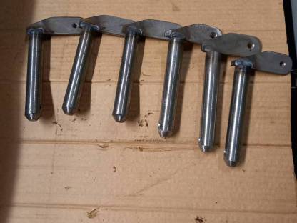 Rohlinge Nachbau Oberlenker Bolzen D 30