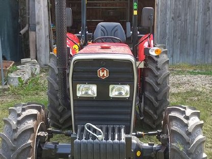 Bild 2:50 PS Kompakttraktor Hattat 240S