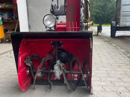 Bild 3:Verkaufe eine Schneefräse Honda HS760