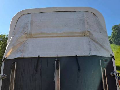 Bild 5:Pferdeanhänger WM Meyer 2015