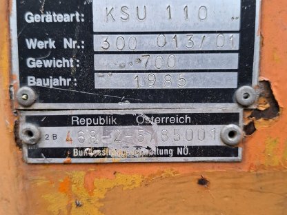 Bild 5:Kahlbacher Seitenwallfräse KS110