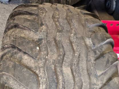 Bild 2:Kompletträder 500/50-17