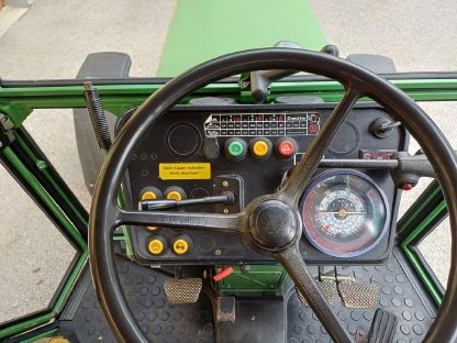 Bild 4:Fendt 305Ls