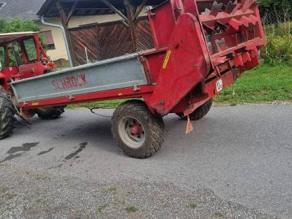 Bild 3:Schröck Miststreuer