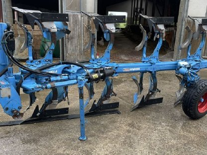 Bild 7:Lemken Vari-Opal 8 5 Schar Pflug