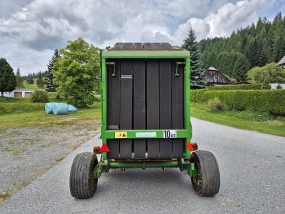 Bild 3:Ballenpresse John Deere 550