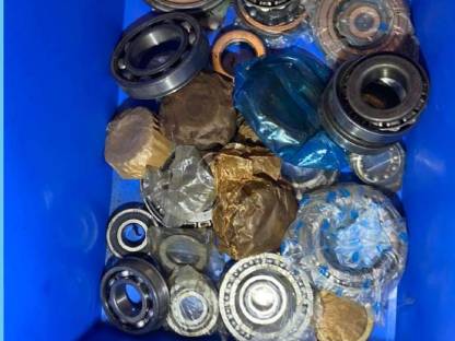 Bild 4:Massey Ferguson Teile