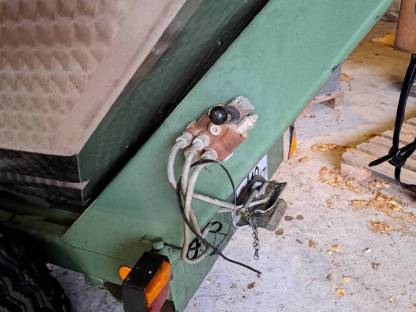 Bild 2:Fuhrmann Muldenkipper