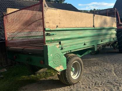 Bild 8:Kirchner Miststreuer